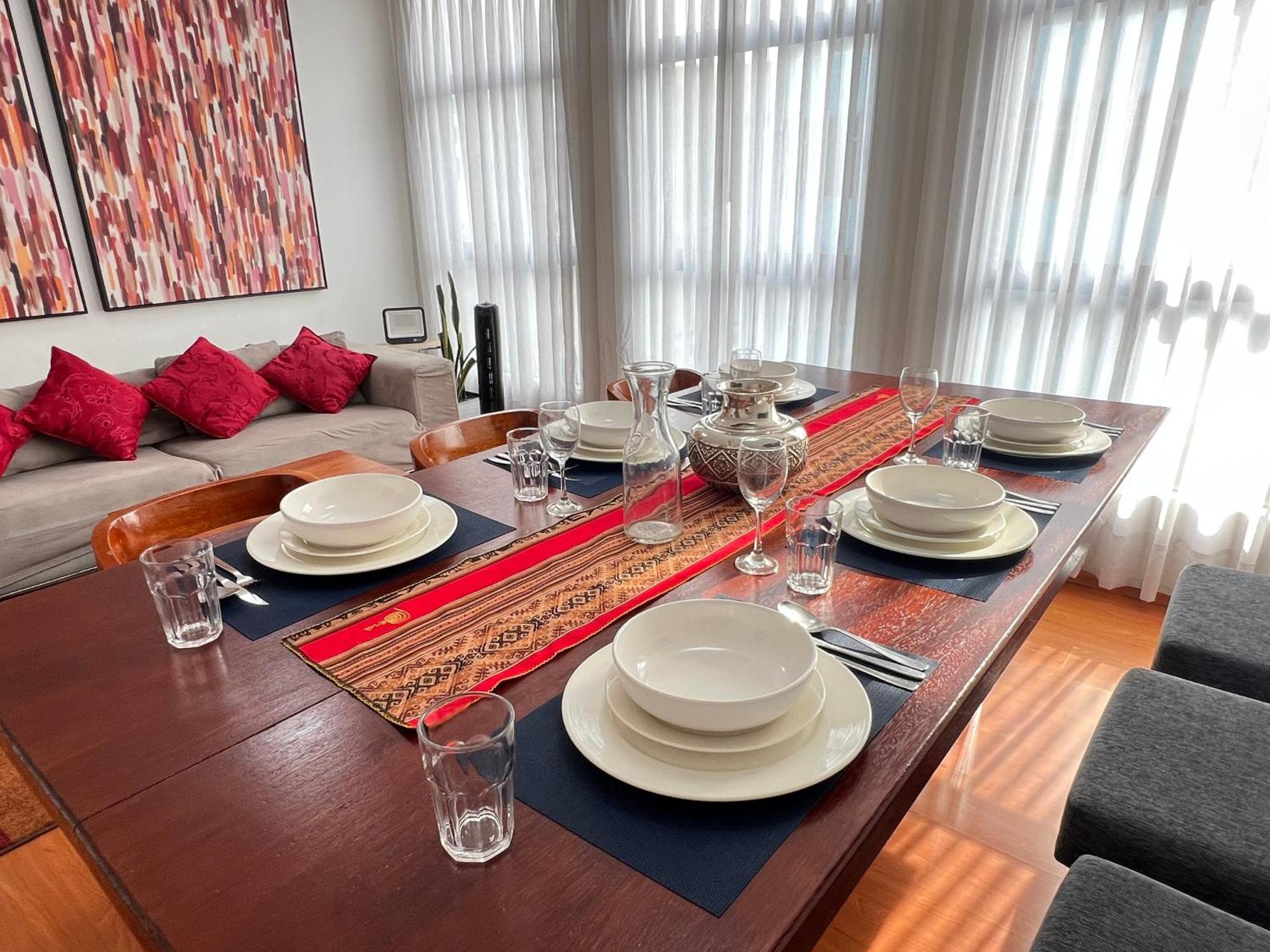 Downtown Lima Apt With May Promo Book & Save Big Eksteriør bilde