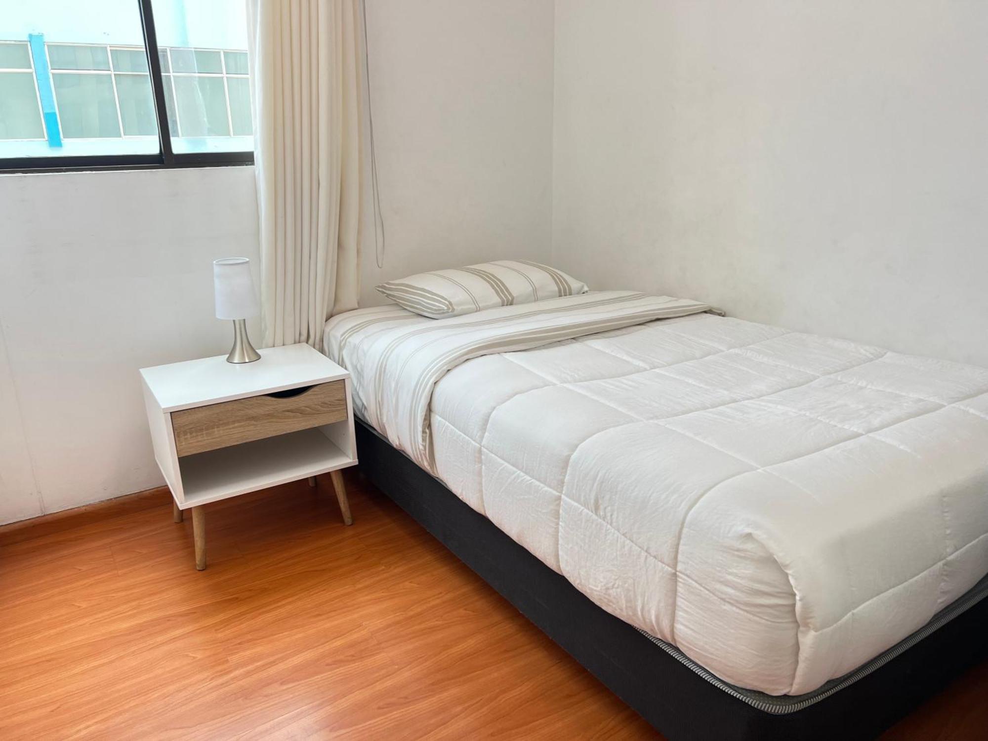 Downtown Lima Apt With May Promo Book & Save Big Eksteriør bilde