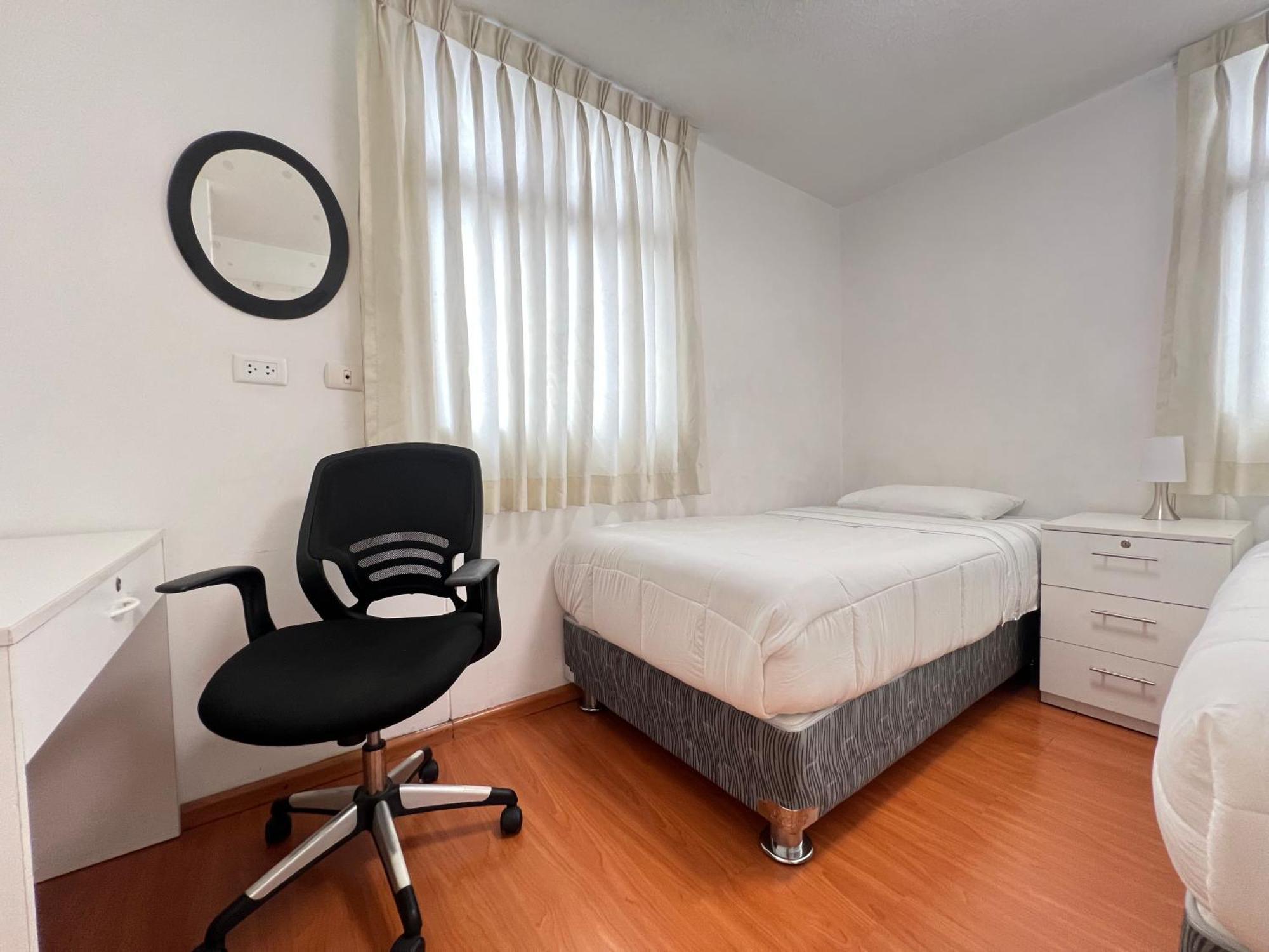 Downtown Lima Apt With May Promo Book & Save Big Eksteriør bilde