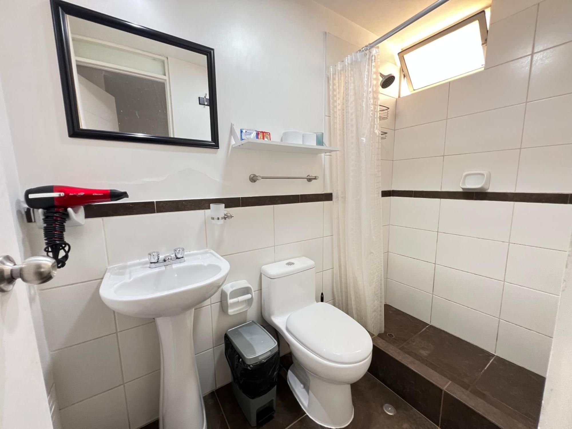 Downtown Lima Apt With May Promo Book & Save Big Eksteriør bilde