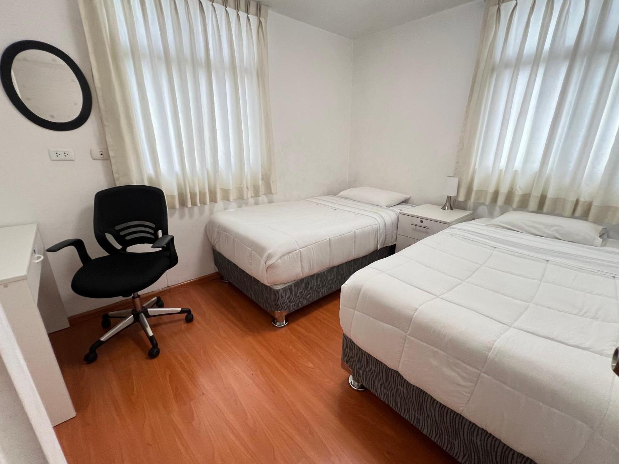 Downtown Lima Apt With May Promo Book & Save Big Eksteriør bilde