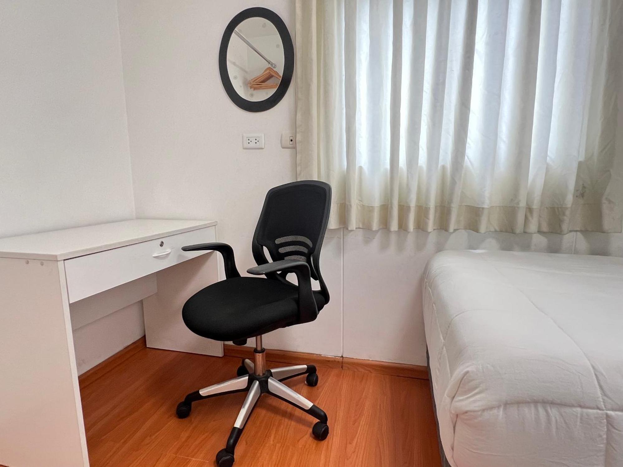 Downtown Lima Apt With May Promo Book & Save Big Eksteriør bilde