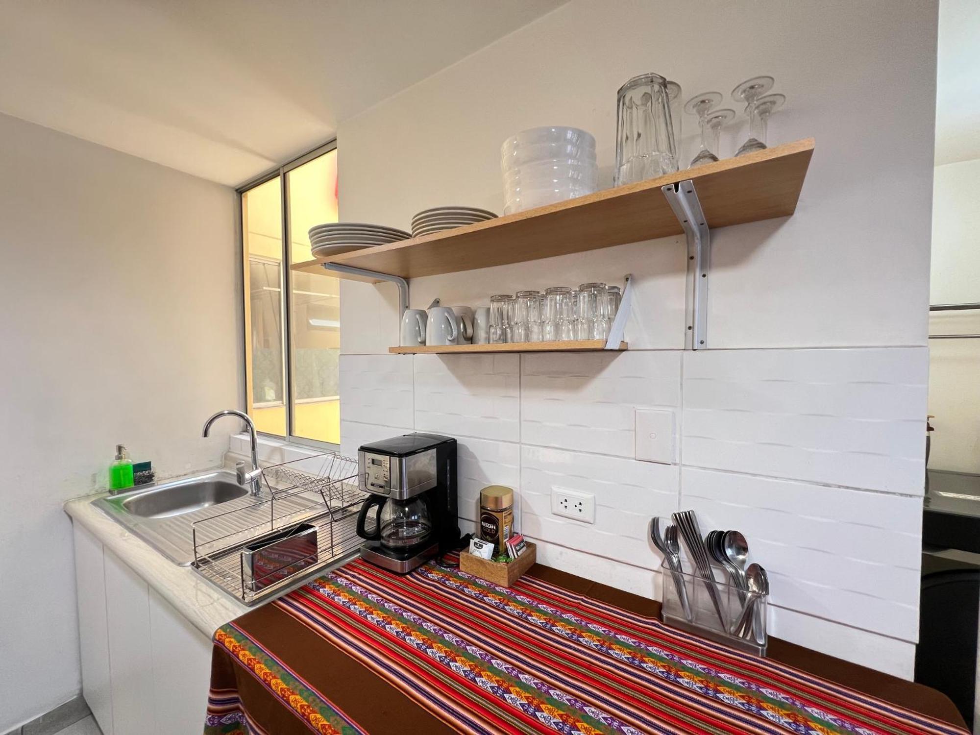 Downtown Lima Apt With May Promo Book & Save Big Eksteriør bilde